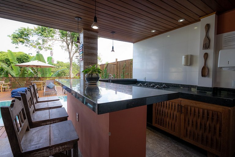 Casa Beijaflor 3 suítes alto padrão Condom c/ SPA