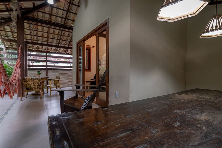 Casa Beijaflor 3 suítes alto padrão Condom c/ SPA