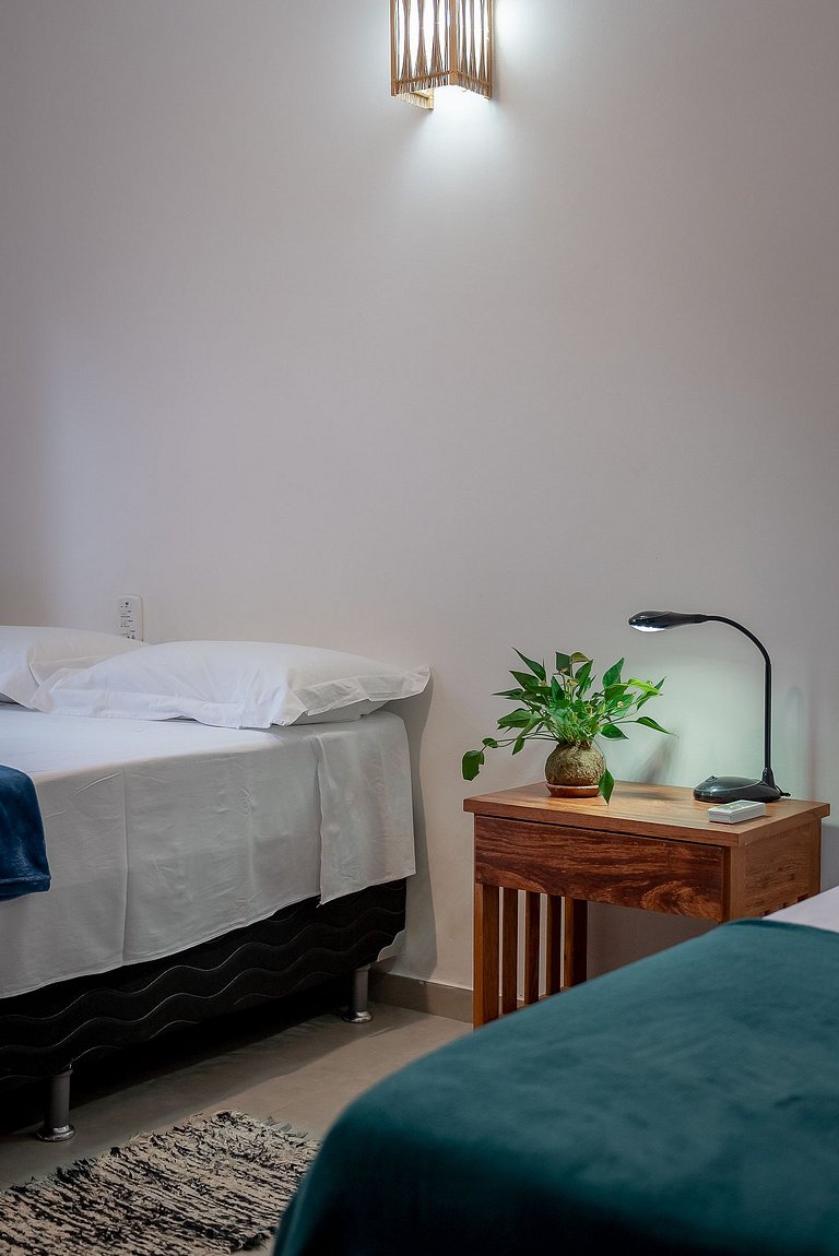 Casa Beijaflor 3 suítes alto padrão Condom c/ SPA