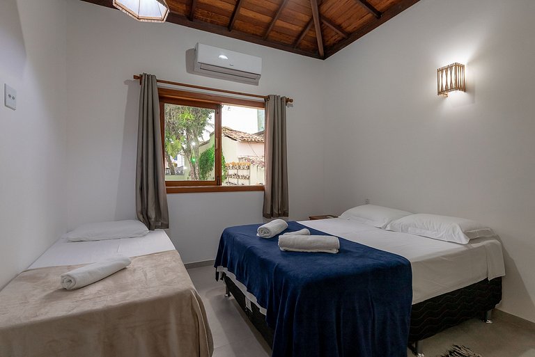 Casa Beijaflor 3 suítes alto padrão Condom c/ SPA