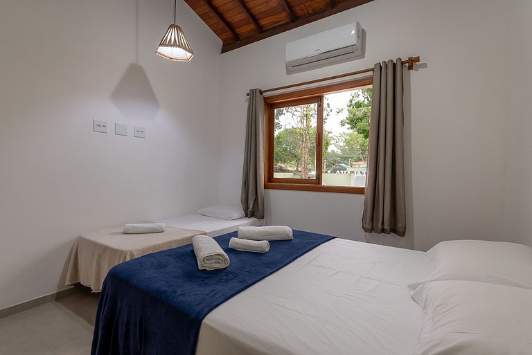 Casa Beijaflor 3 suítes alto padrão Condom c/ SPA