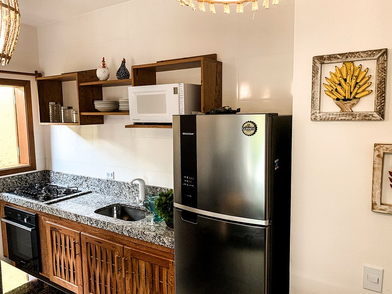 Casa Beijaflor 3 suítes alto padrão Condom c/ SPA