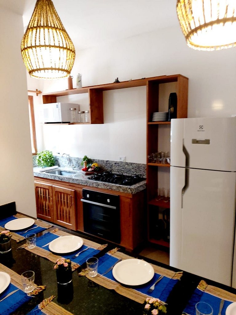 Casa Beijaflor 3 suítes alto padrão Condom c/ SPA
