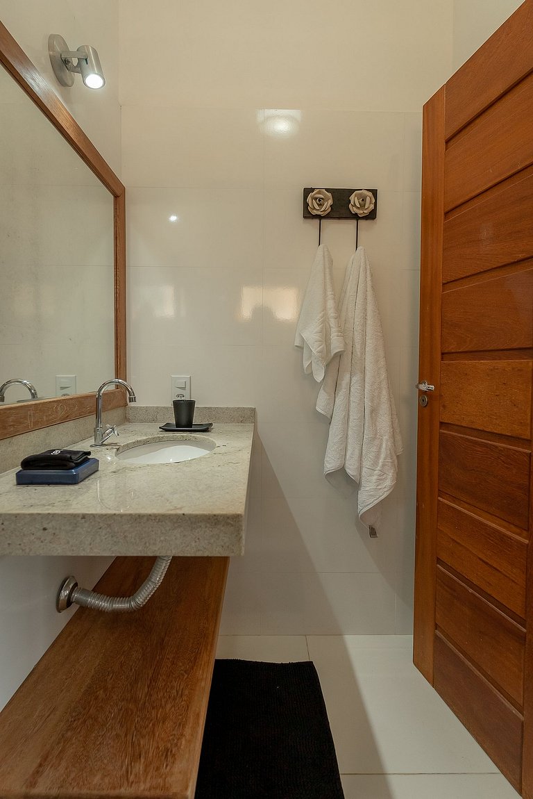 Casa Jandaia Alto padrão c/ 3 suites Condo c/ SPA