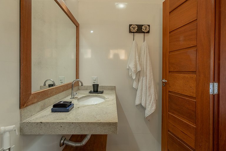 Casa Jandaia Alto padrão c/ 3 suites Condo c/ SPA
