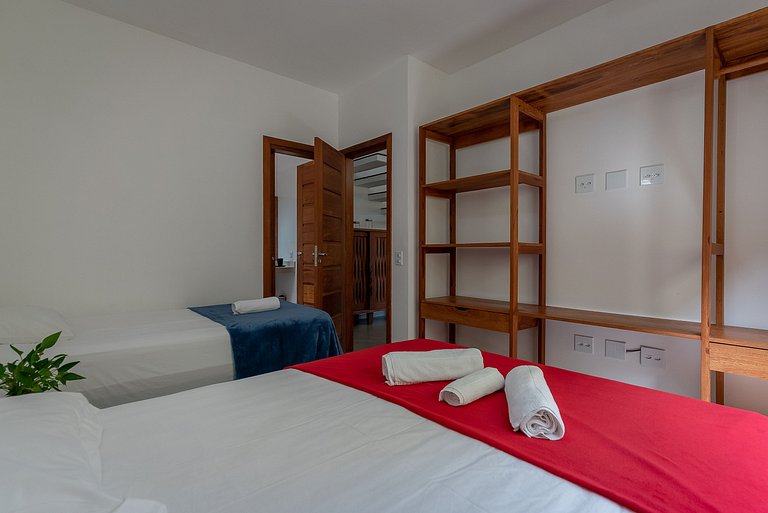 Casa Jandaia Alto padrão c/ 3 suites Condo c/ SPA