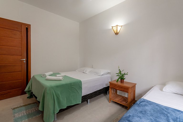 Casa Sabiá 3 suites Alto Padrão em Condo c/ SPA