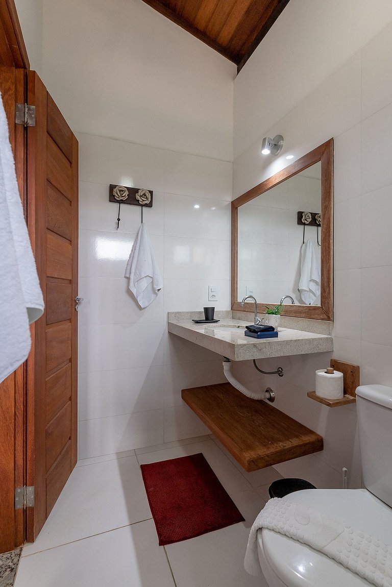 Casa Sabiá 3 suites Alto Padrão em Condo c/ SPA