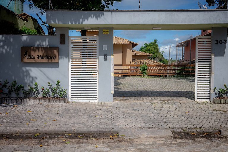 Casa Sabiá 3 suites Alto Padrão em Condo c/ SPA