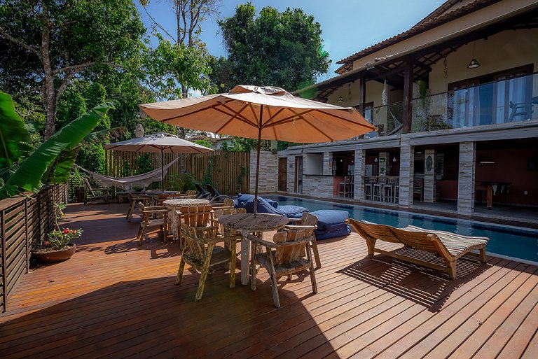 Casa Sabiá 3 suites Alto Padrão em Condo c/ SPA