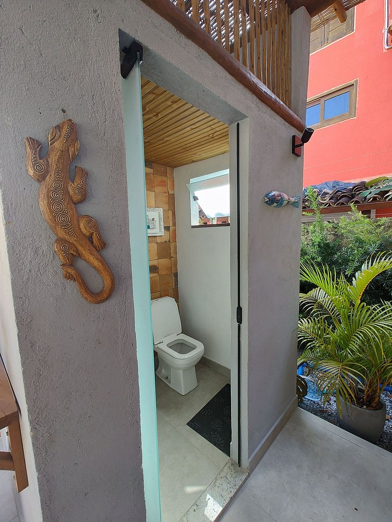 Casa Sabiá 3 suites Alto Padrão em Condo c/ SPA