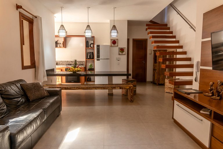 Casa Beijaflor 3 suítes alto padrão Condom c/ SPA