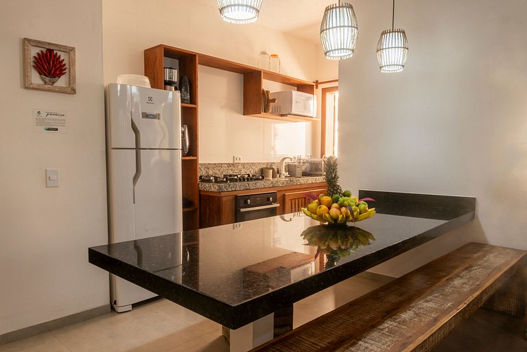 Casa Sabiá 3 suites Alto Padrão em Condo c/ SPA