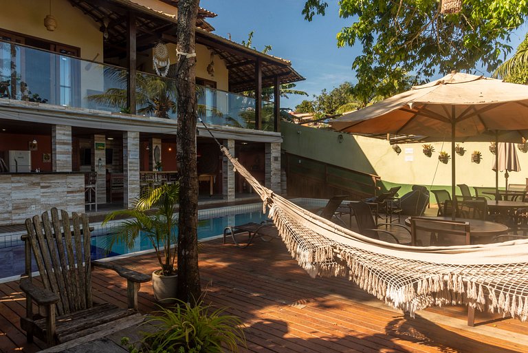 Casa Sabiá 3 suites Alto Padrão em Condo c/ SPA