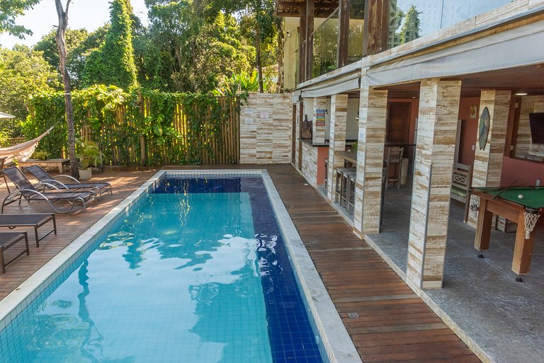Casa Sabiá 3 suites Alto Padrão em Condo c/ SPA